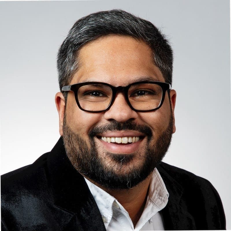 Numair Hussain, Co-Founder & CFO of Fashol.