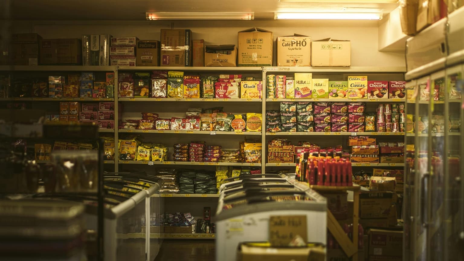 A modern supershop produce aisle in Bangladesh